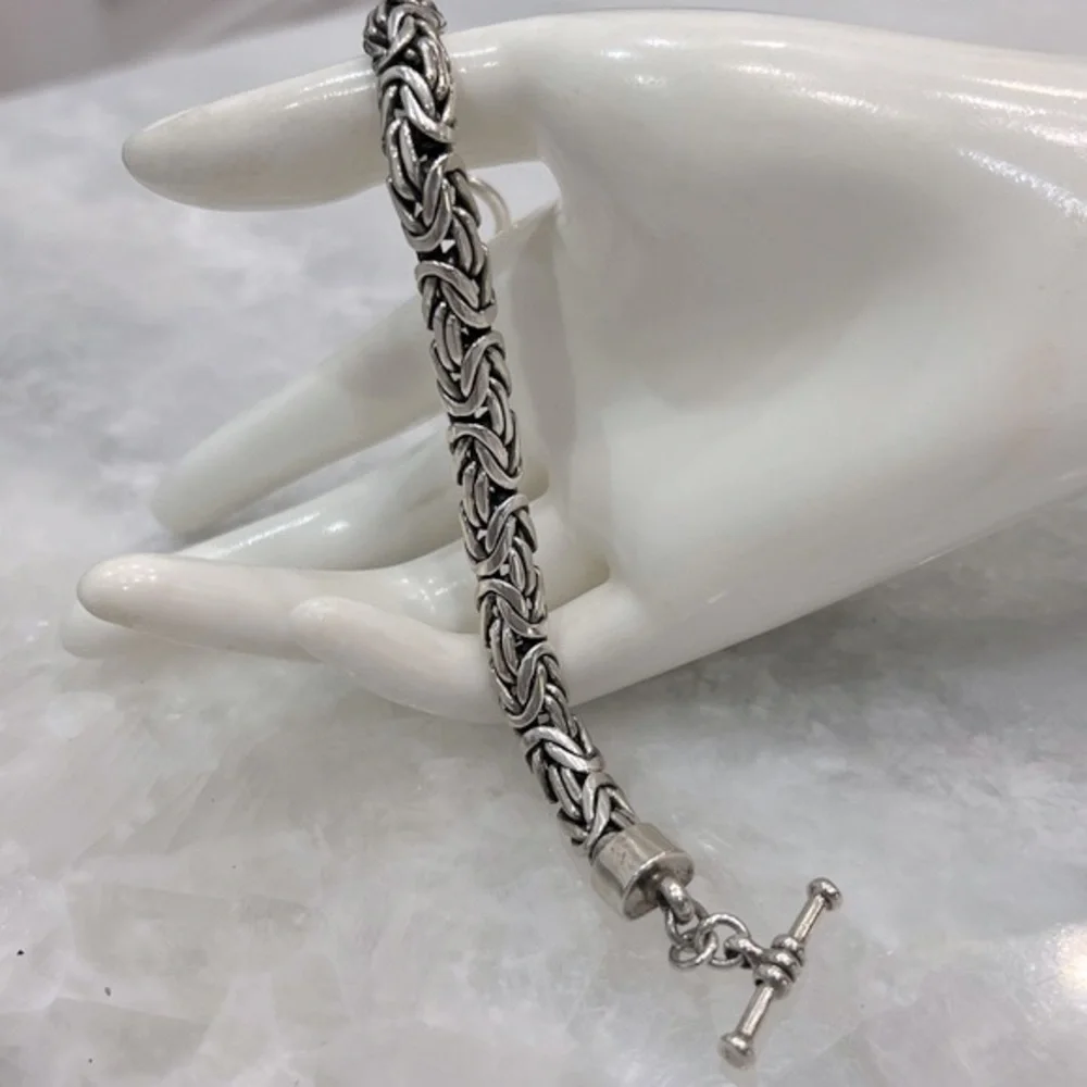 Sterling Silver Thick Solid Borobudur Link Toggle Clasp Bracelet